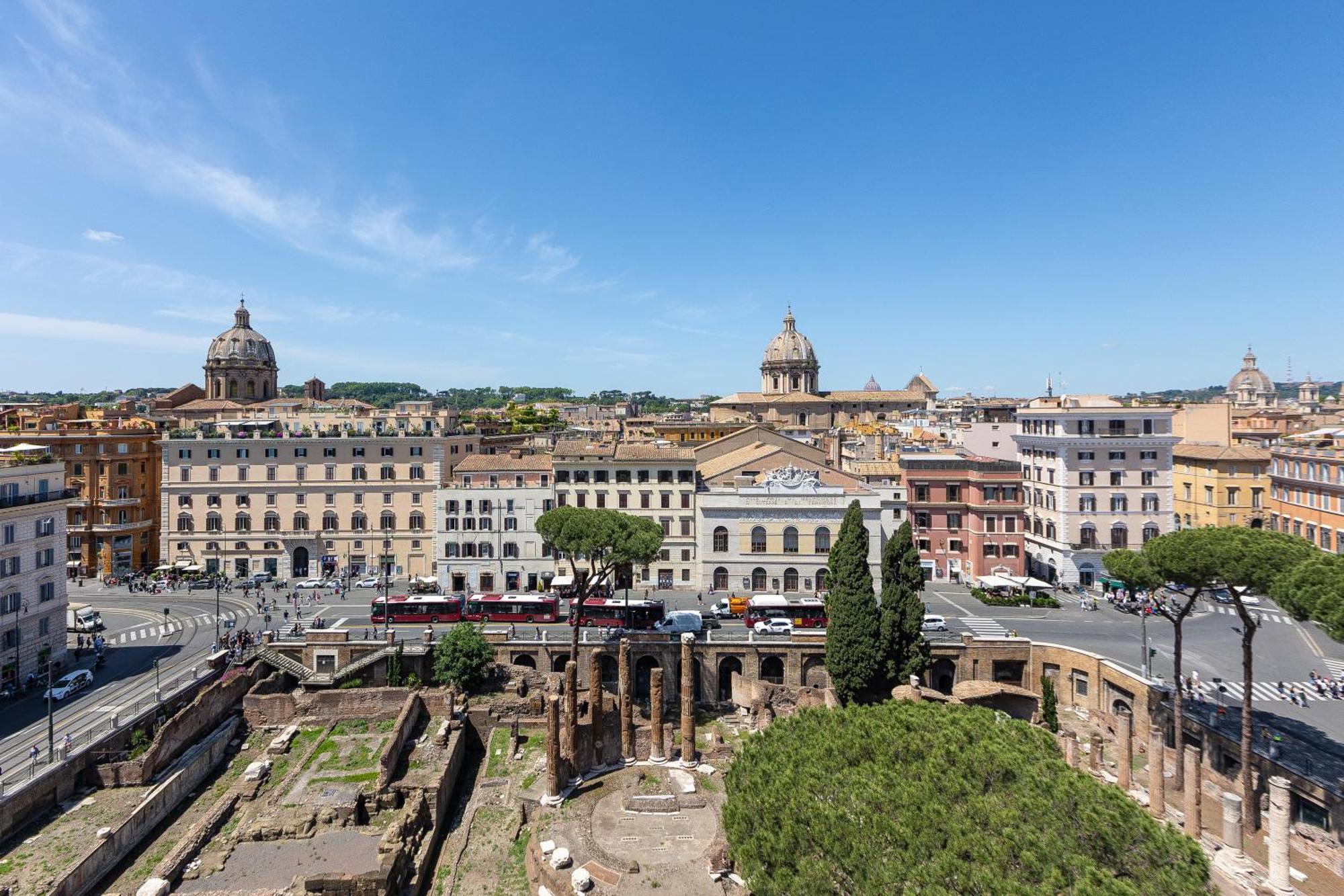 Argentina Penthouse By Rental In Rome Roma Exterior foto